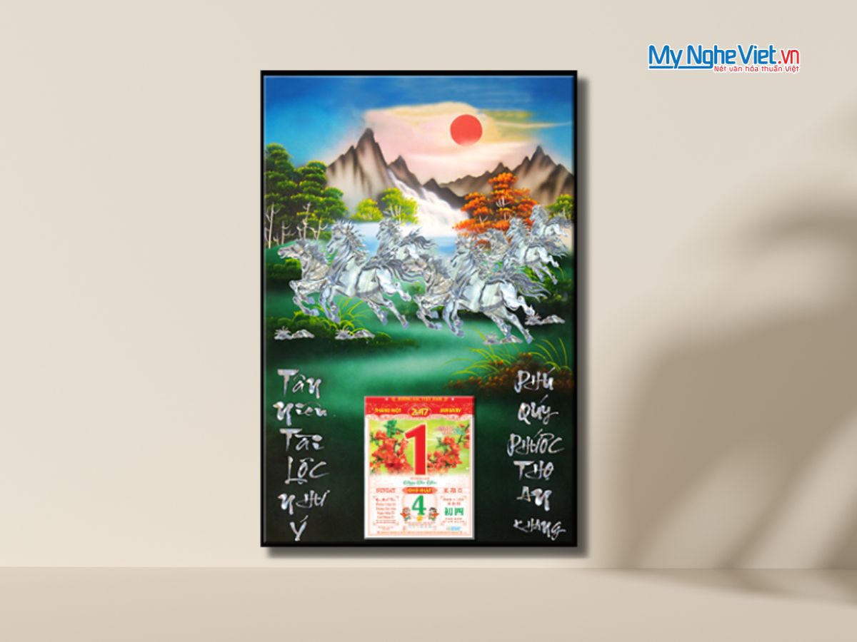 Lịch Sơn Mài Mã Đáo Thành Công Cẩn Ốc Nền Xanh