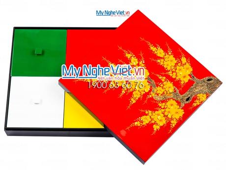 KHAY - Hộp Mứt Tết Sơn Mài Cao Cấp mai vàng nền đỏ tươi 4 ngăn rời MNV-HM02-4