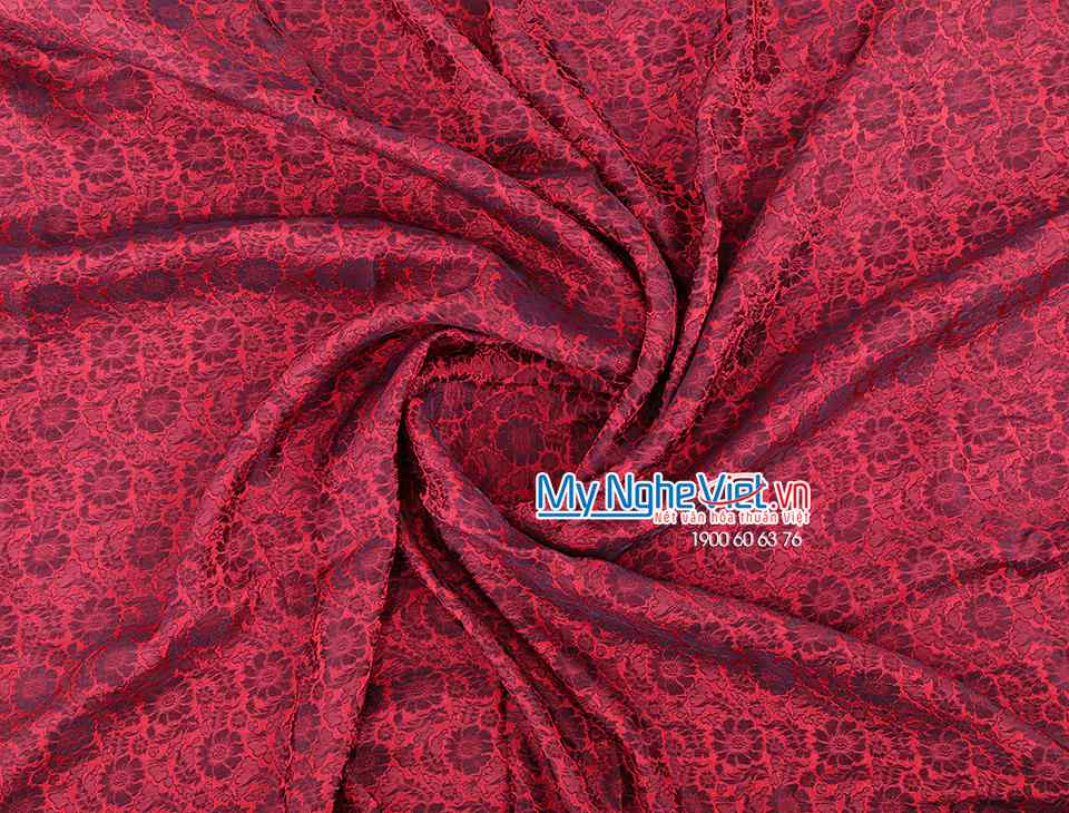 Lụa áo dài Hà Đông họa tiết cúc đỏ nền đen MNV-LHD12