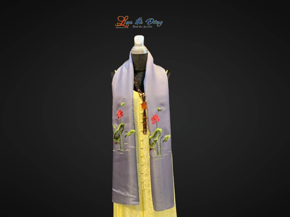 Quà tặng Hộp Sơn Mài Lá Trúc & Khăn Lụa Hà Đông CBMNV-LNL45180/2