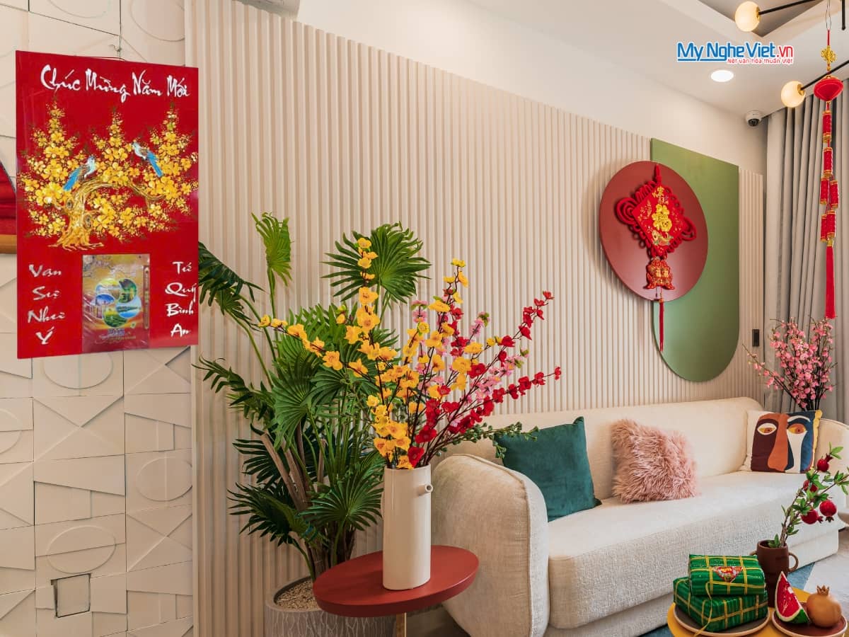 Tranh Lịch Sơn Mài Mai Vàng đắp nổi - Quà tết cao cấp MNV-LSM50-3